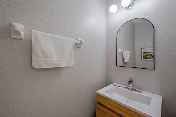 Unclassified image, 1 of 98, button