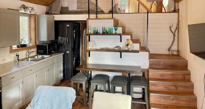 Private Kenai cabin near ocean/airport/fishing