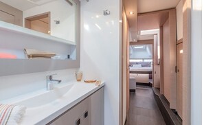 3 bedrooms, free WiFi, bed sheets - NEW VRBO Listing! Elegant 40' Yacht in 5-Star Resort (Key West)
