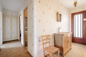 Interior - Holiday Home 'Maison Au Coeur De Grand Village' with Terrace and Garden (Le Grand-Village-Plage)