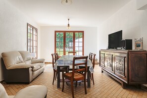 Interior - Holiday Home 'Maison Au Coeur De Grand Village' with Terrace and Garden (Le Grand-Village-Plage)