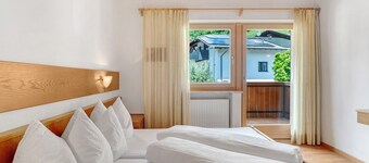 Apartment 'Hofanger Meran' with Mountain View, Balcony and Wi-Fi