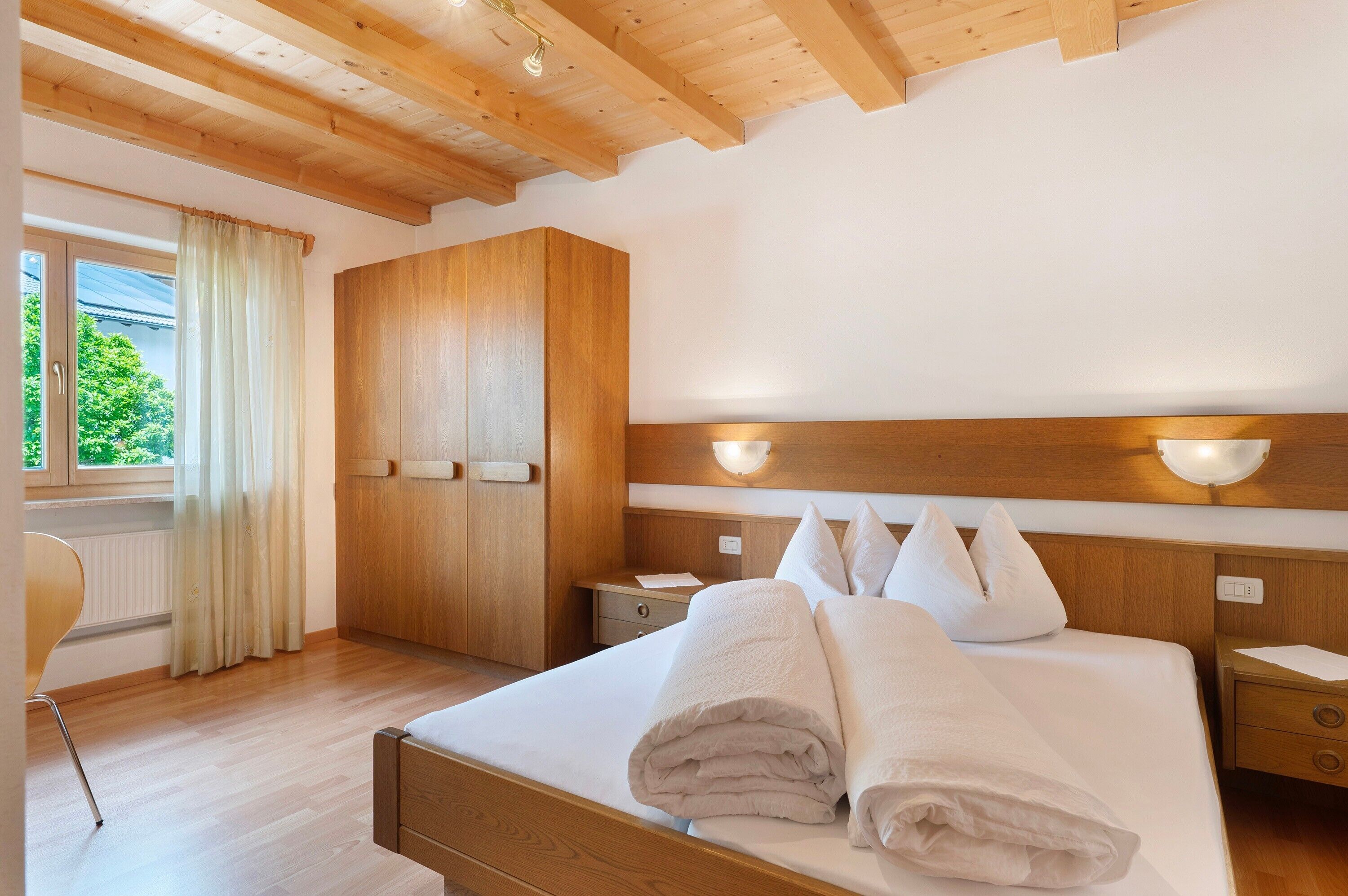 1 多间卧室、免费 WiFi、床单