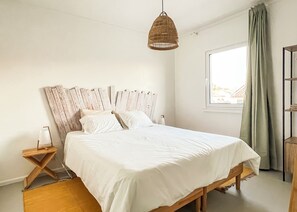 4 bedrooms, iron/ironing board, travel crib, WiFi