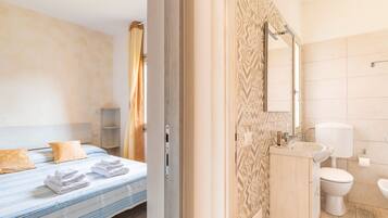 1 soveværelse, sengetøj