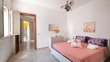 2 makuuhuonetta, vuodevaatteet