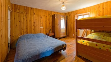 2 habitaciones, tabla de planchar con plancha y wifi gratis