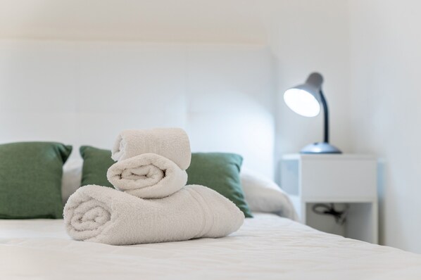 1 bedroom, iron/ironing board, free WiFi, bed sheets - Apartment 'Biscari' with Balcony, Wi-Fi and Air Conditioning (Acate)