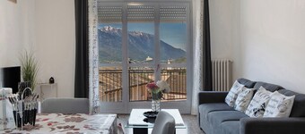 Apartment 'Dilman' with Mountain View, Private Terrace and Wi-Fi