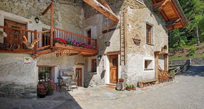 Appartement 'Lo Baou' avec terrasse partagée, jardin partagé et Wi-Fi