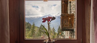 Apartment 'La Ponteille' with Shared Terrace, Shared Garden and Wi-Fi