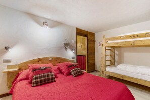 1 soverom, strykejern/-brett, wi-fi (inkludert) og sengetøy