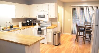 2-bedroom apartment in charming Daleville with WiFi, AC. Enjoy your stay