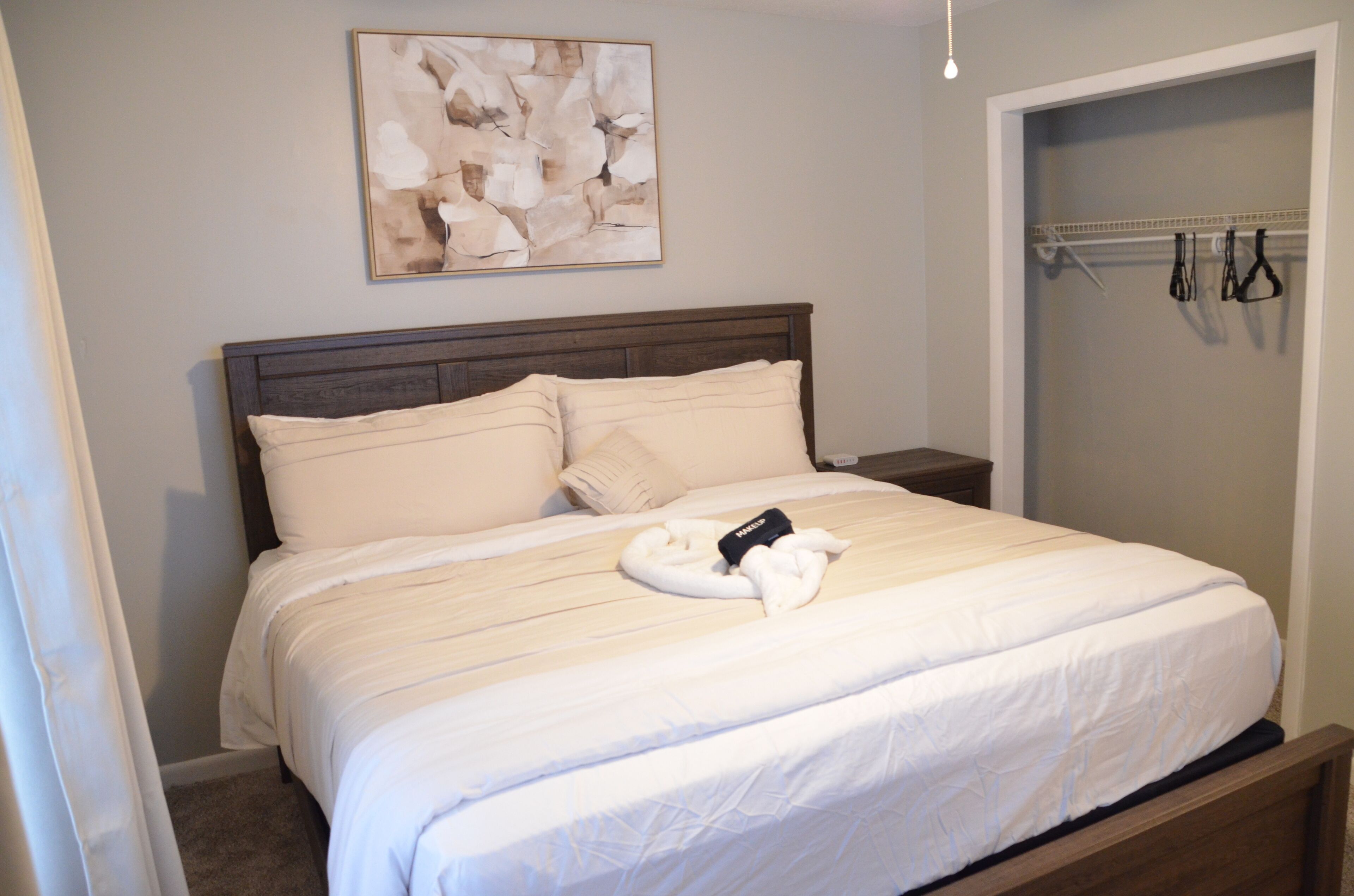 2 chambres, fer et planche à repasser, Wi-Fi, draps fournis