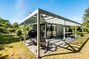 Outdoor dining - Seventeen On Cheltenham (Hanmer Springs)