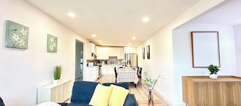 Delightful 3-bedroom house with WiFi in Sunnyvale