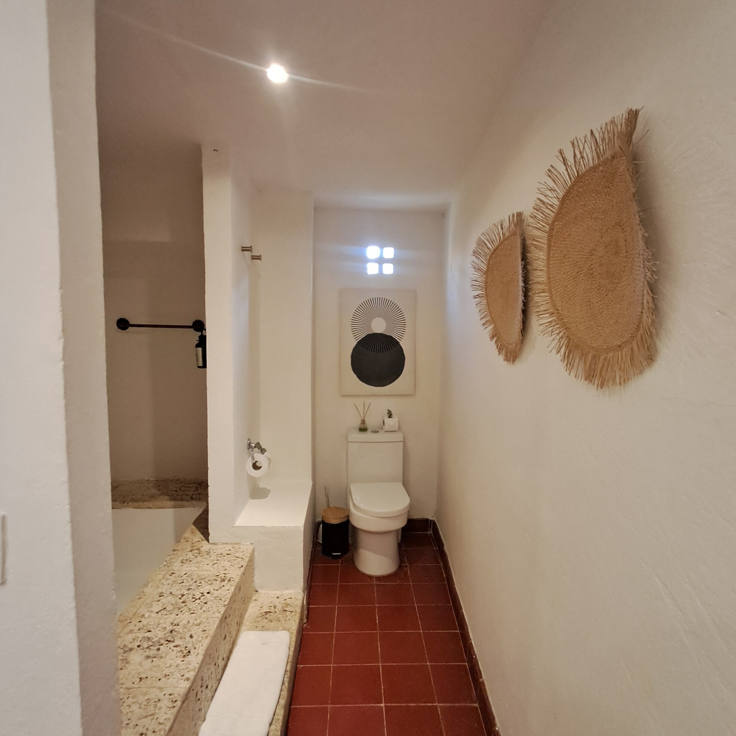 Deluxe Room | Bathroom