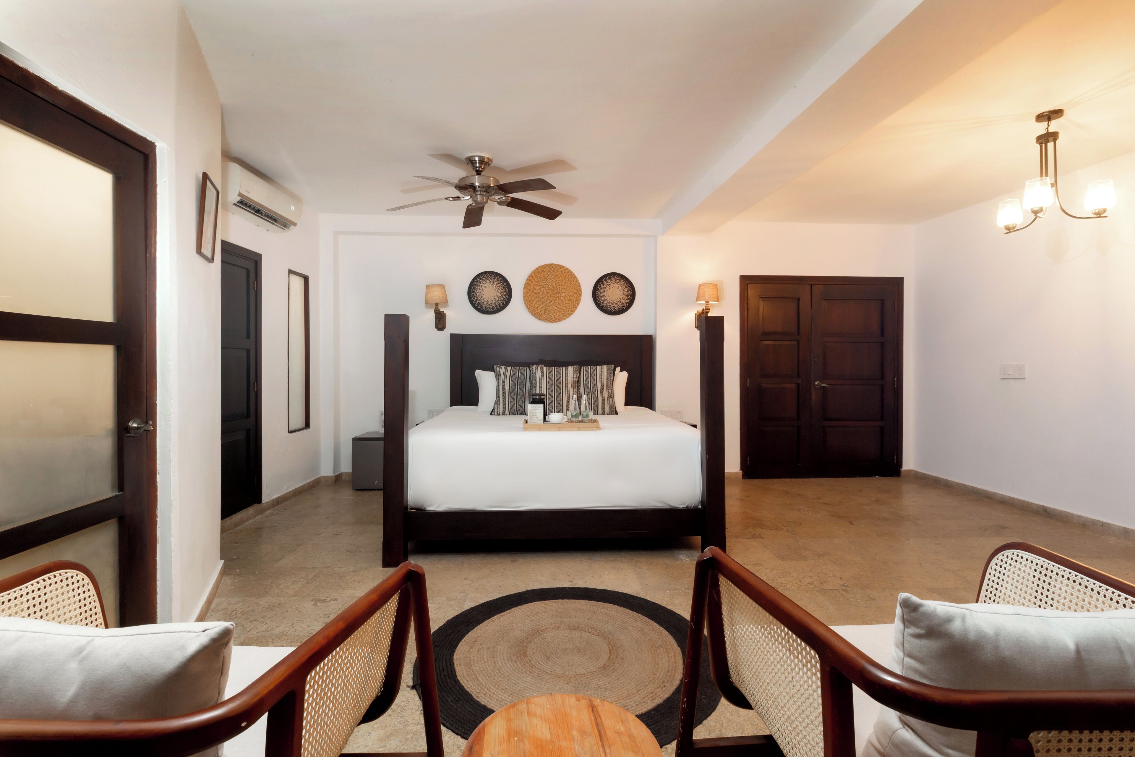 Deluxe Double Room, City View | Minibar, in-room safe, iron/ironing board, WiFi (free)