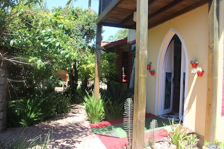 Fachada de la propiedad. Pousada To na Praia Campeche