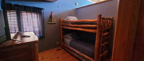 5 chambres, fer et planche Ă repasser, Wi-Fi, draps fournis