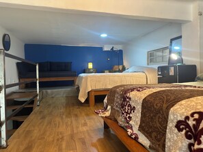 1 dormitorio, tabla de planchar con plancha, wifi gratis y ropa de cama