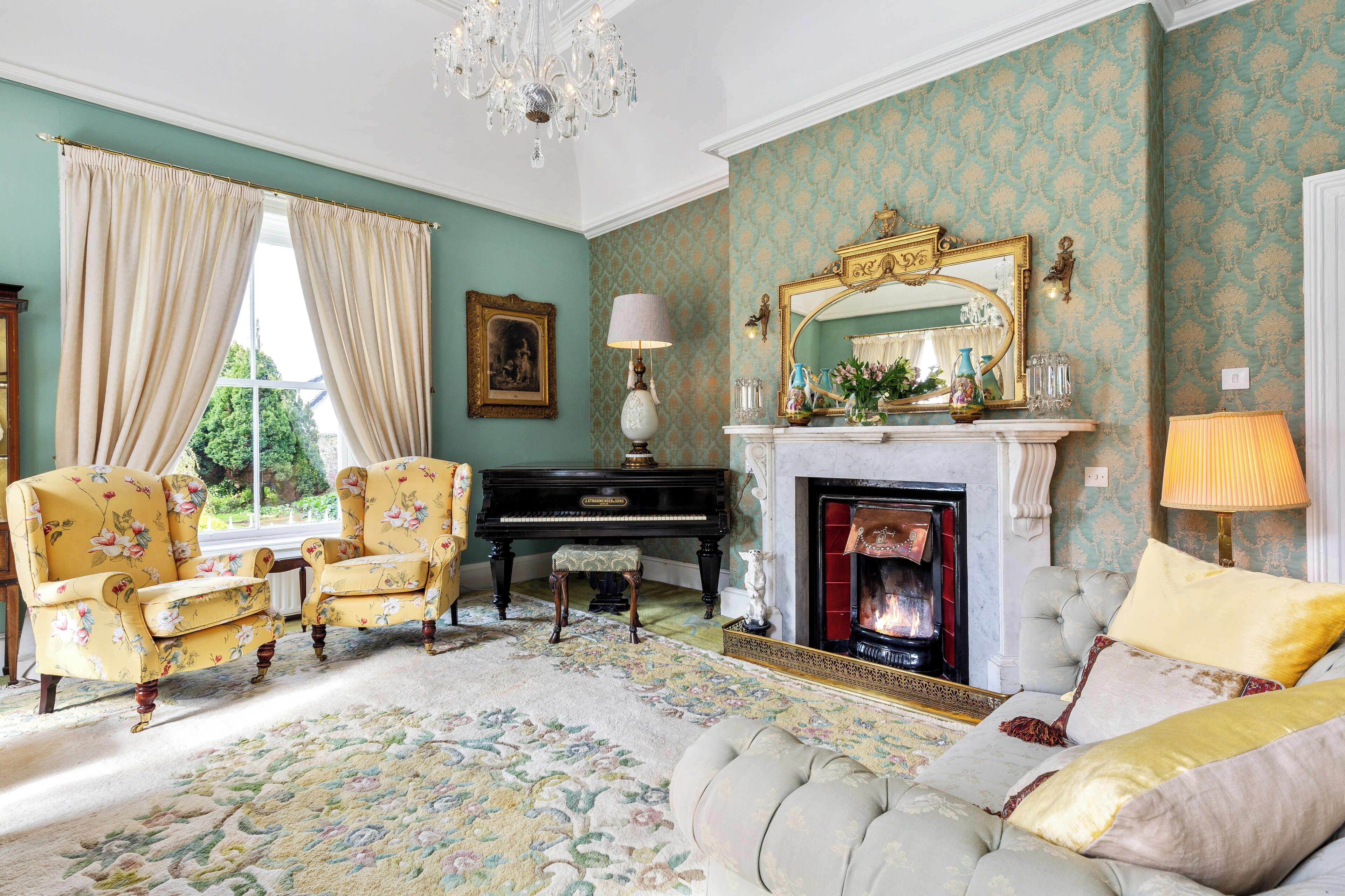 Historic Nile Lodge House,  6 Nile Lodge, Galway City , 5 Bedrooms,  Sleeps 10 - Claregalway