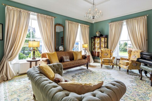 Historic Nile Lodge House,  6 Nile Lodge, Galway City , 5 bedrooms,  sleeps 10