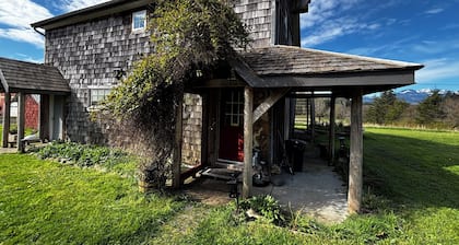 A Barndominium Retreat on the Edge of Nature