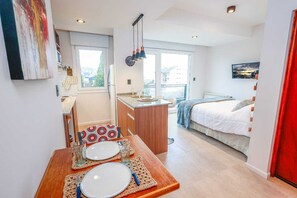 1 chambre, coffres-forts dans les chambres, Wi-Fi gratuit, draps fournis