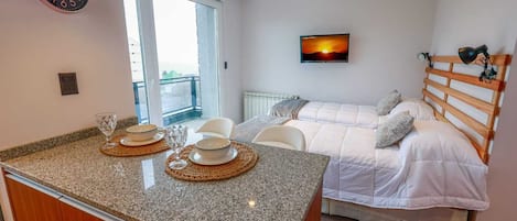 1 bedroom, in-room safe, free WiFi, bed sheets