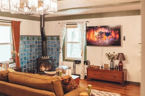 TV connectée, cheminée