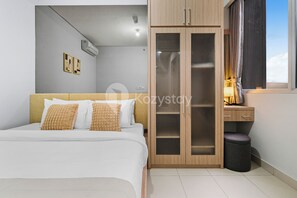 2 bedrooms, iron/ironing board, free WiFi, bed sheets - Hadiya by Kozystay - Kuningan (Jakarta)