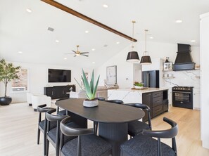 Dining - Sunsets & Serenity – Gorgeous Lake Conroe Home located in Willis, Tx (Willis)