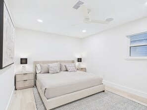4 bedrooms, iron/ironing board, free WiFi, bed sheets