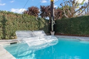 Pool - Pool/Surf City House/2 Car Garage/EV Charger (Huntington Beach)