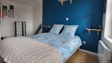 1 bedroom, WiFi, bed sheets