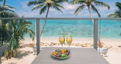 Perfectly located 2-bedroom beachfront condo on quiet swimming/snorkelling beach