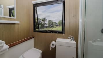 Doccia, asciugacapelli, asciugamani