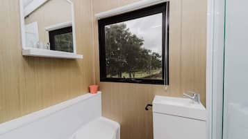 Doccia, asciugacapelli, asciugamani