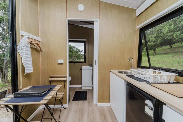 Fridge, microwave, stovetop, toaster