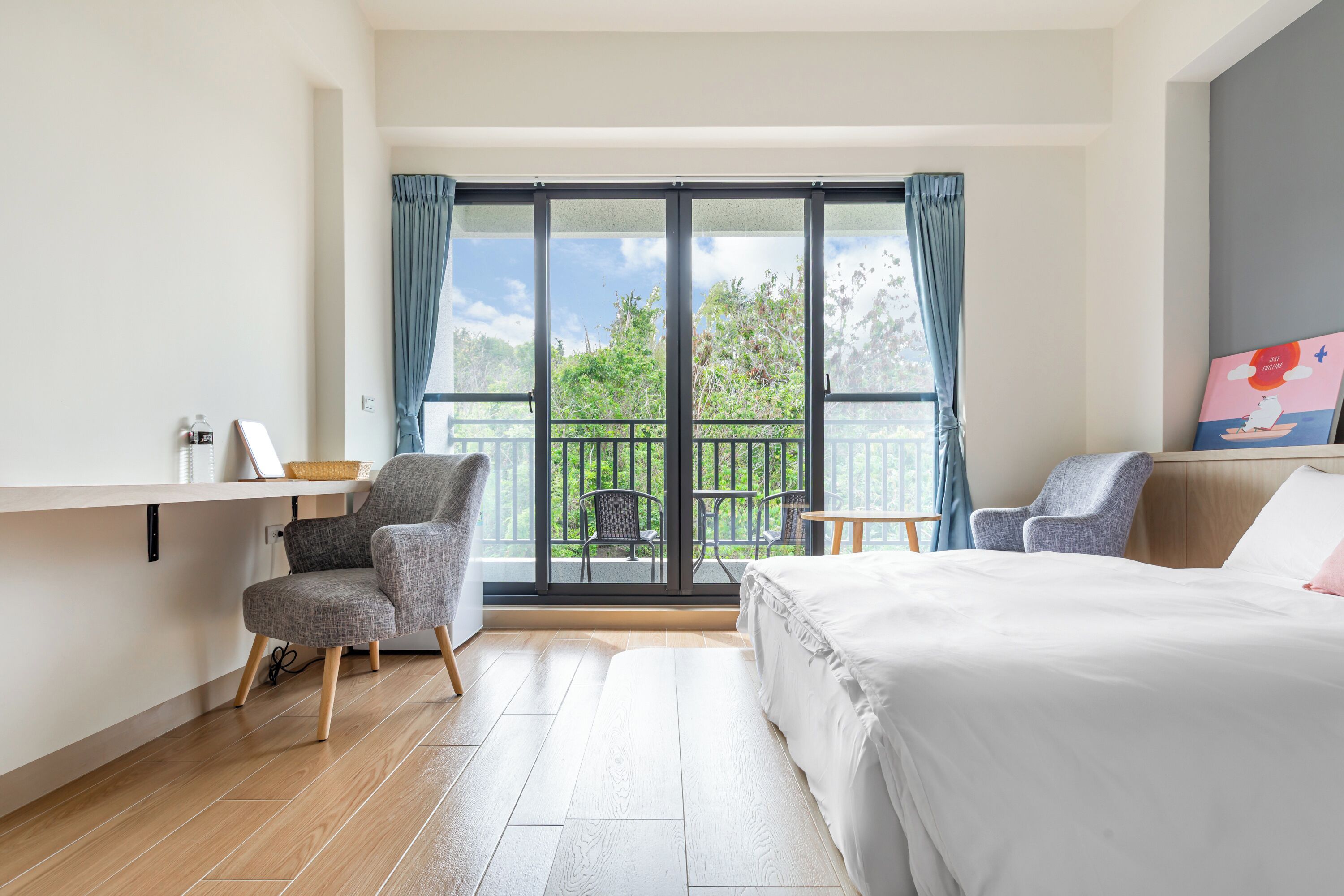 双床房-附阳台 | 遮光窗帘、免费 WiFi、床单