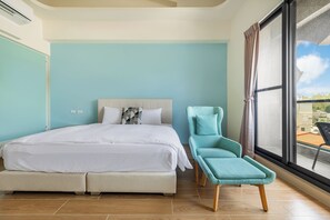 Deluxe Double Room with Bathtub