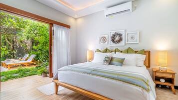 2 bedrooms, desk, iron/ironing board, WiFi