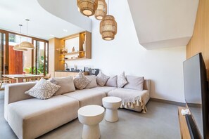 Télévision, chaîne hi-fi