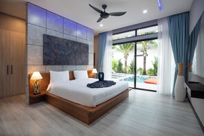 4 bedrooms, iron/ironing board, WiFi, bed sheets - Stunning 4 bedrooms pool villa at Rawai (Tambon Rawai)