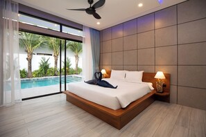 4 bedrooms, iron/ironing board, WiFi, bed sheets - Stunning 4 bedrooms pool villa at Rawai (Tambon Rawai)