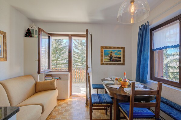 21-inch Smart TV with cable channels