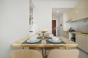 Dining room - Havre by Kozystay - BSD (Pagedangan)