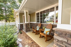 Terrace/patio - The Gathering Place | Hot Tub, Theater Room & More (Sioux Falls)