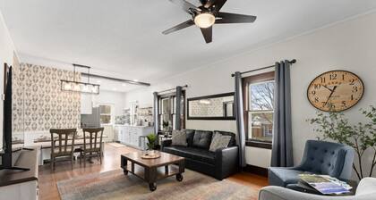 Cheerful 3 Bed 1 Bath Bungalow w/ Cathedral views